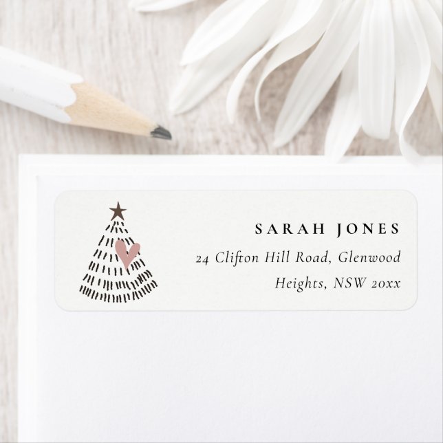 Scandi Minimal Blush Heart Christmas Tree Address (En situation)