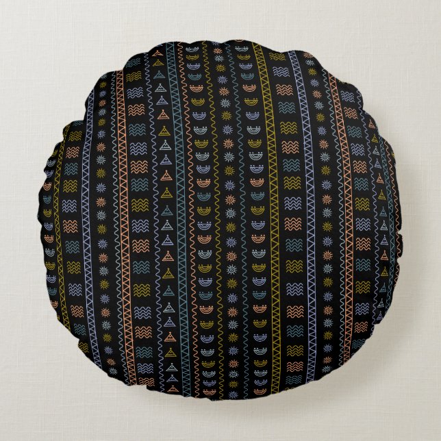 Scandinavian Folk Pattern Decorative Round Pillow (Front)