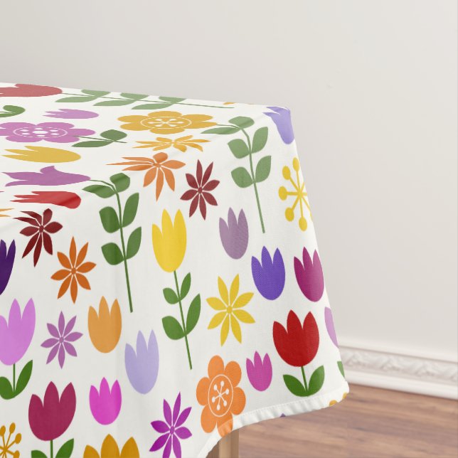 Scandinavian Style Flower Pattern Tablecloth (In Situ)
