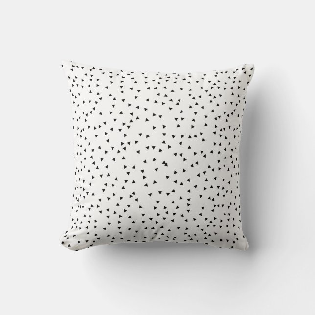 Scandinavian Style Triangle Pattern Throw Pillow (Front)