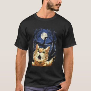 Scared Cat Selfie Cat With Loch Ness Monster Nessi T-Shirt