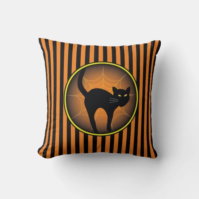 Scaredy Cat Halloween Throw Pillow (Front)