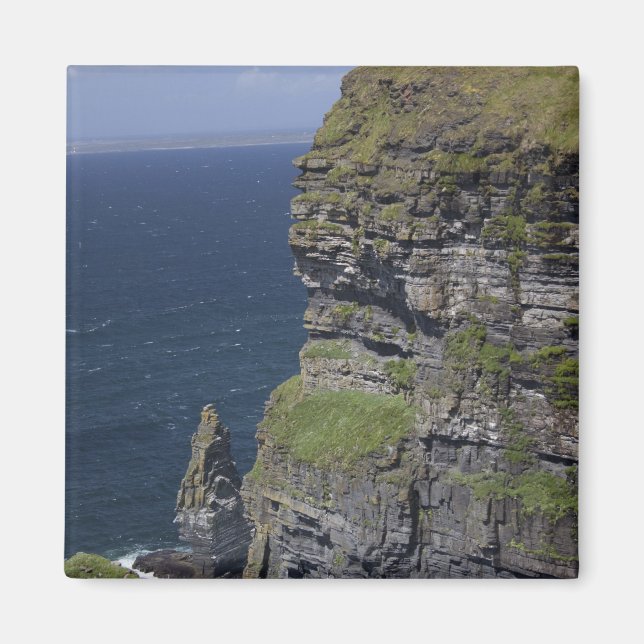 Scenic Cliffs of Moher and O'Brien's Tower Magnet (Front)