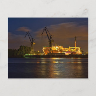 Schiff in Hamburger Werft Postcard