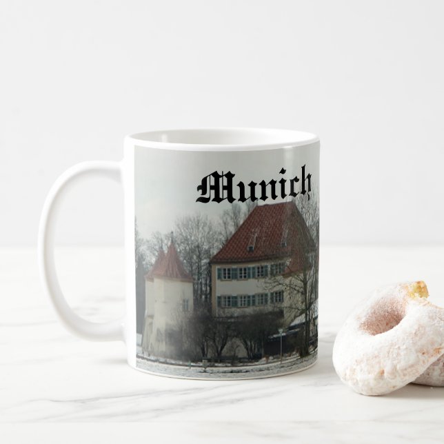 Schloss Blutenburg Munich Allemagne Coffee Mug (Avec donut)