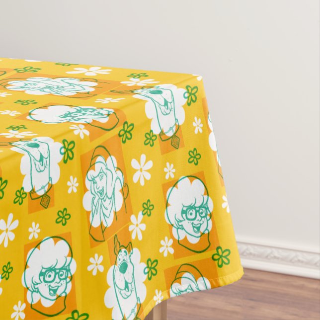 Scooby-Doo | Character Floral Pattern Tablecloth (In Situ)