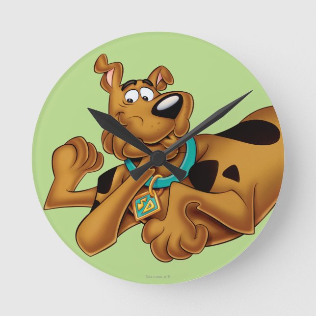 Scooby-Doo Lying Down Round Clock (Front)