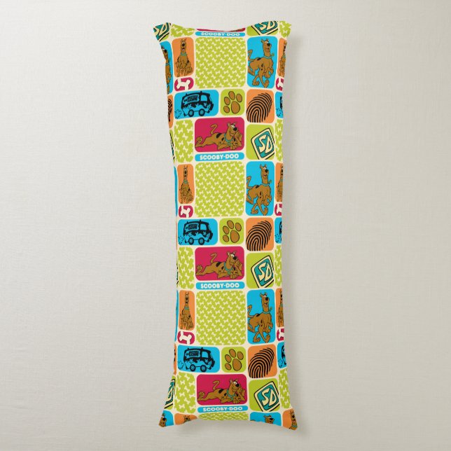Scooby-Doo Mystery Pattern Body Pillow (Front Vertical)