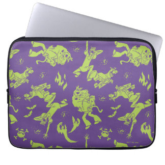 Scooby-Doo | Shaggy & Scooby Running Scared Laptop Sleeve