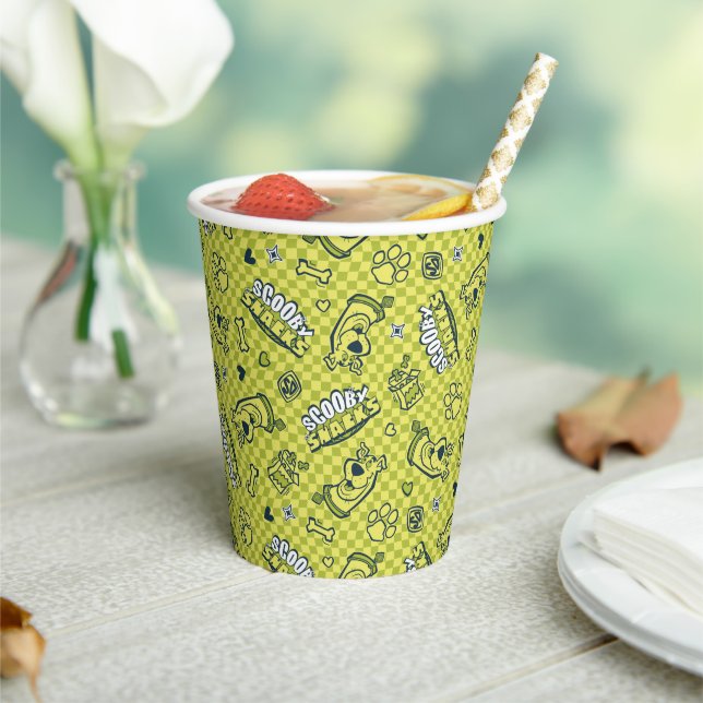 Scooby Snacks Galore Chequered Pattern Paper Cups (Insitu)