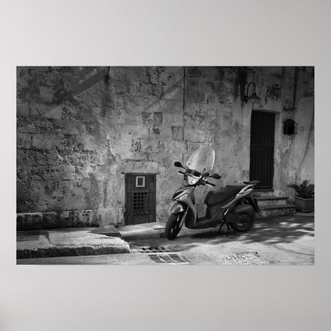 Scooter in black and white poster (Front)
