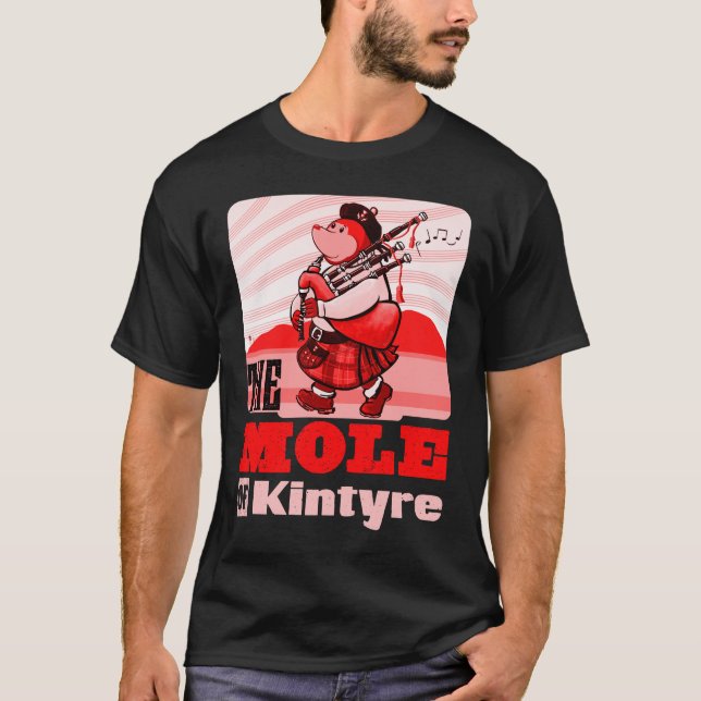Scottish Bagpipe Playing Mole Of Kintyre Pipe Band T-Shirt (Front)