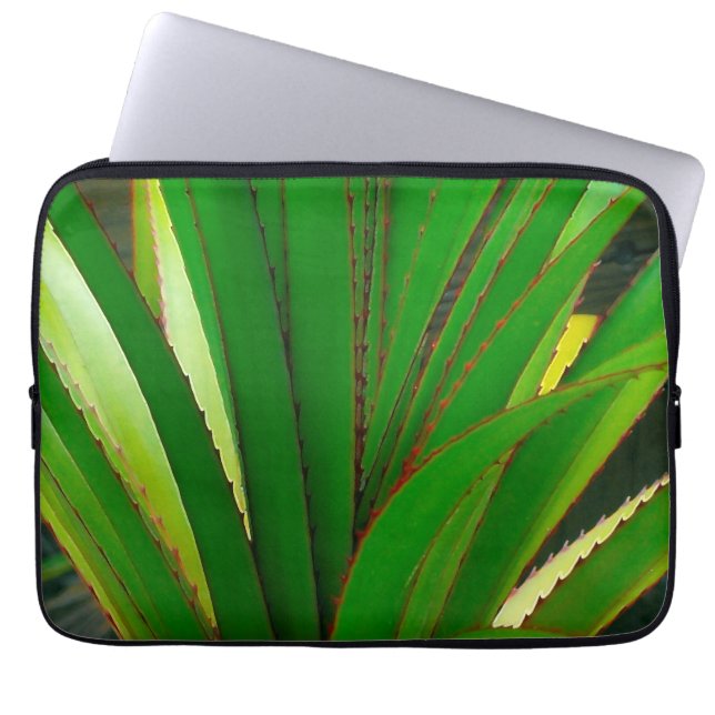 Screw Pine Closeup Laptop Sleeve (Front)