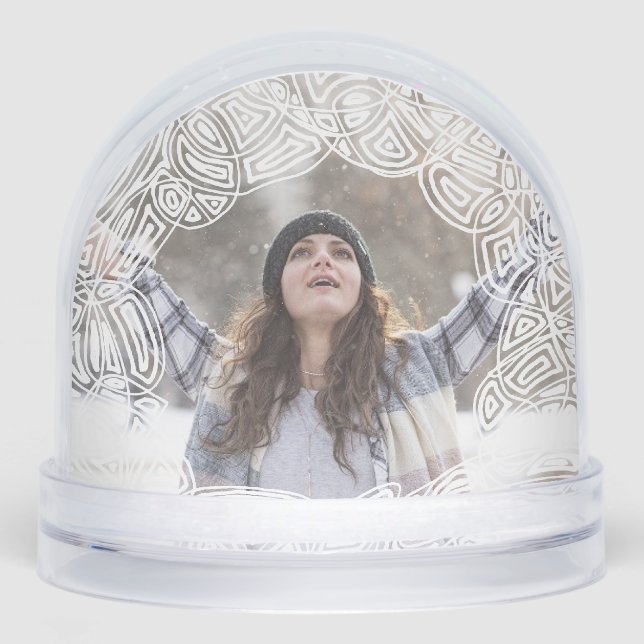 Scribble Wreath Snowglobe (Front)