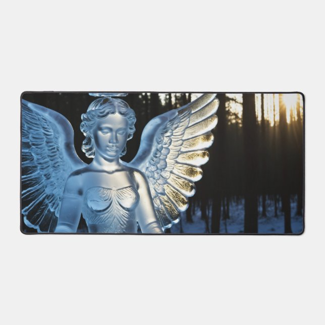 Sculpture de glace Angel en Forêt d'hiver au couch (Recto)