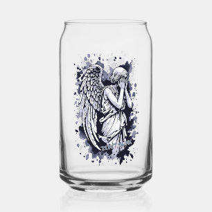 Sculpture d'un ange larmant - avec des éclaboussur