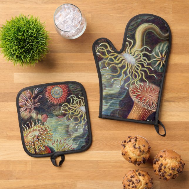 Sea Anemone Scientific Nature Ocean Oven Mitt & Pot Holder Set (Top Down)