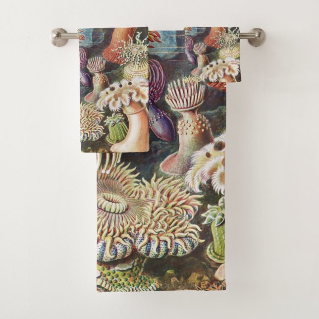 Sea Anemones, Actiniae Seeanemonen Ernst Haeckel Bath Towel Set (Insitu)