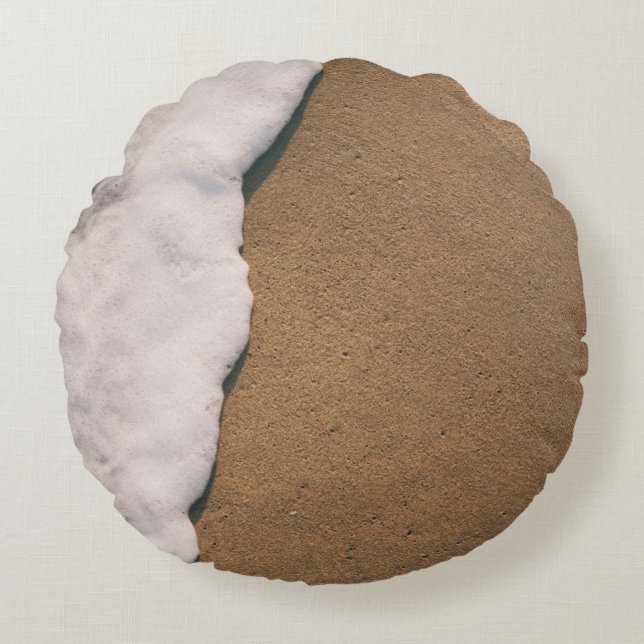 Sea foam on sand round pillow (Front)