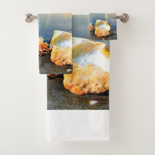 Sea shells and starfish on beach bath towel set