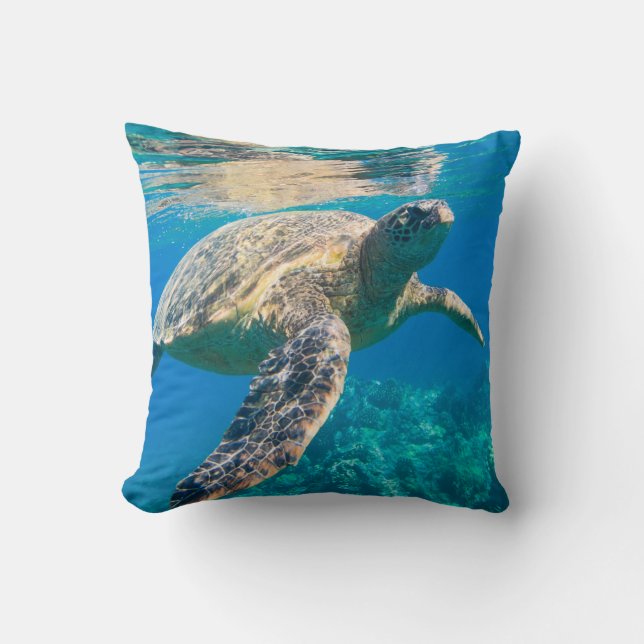 Sea Turtle, Marine Turtle, Chelonioidea, reptile Throw Pillow (Front)
