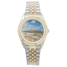Sea with blue sky -