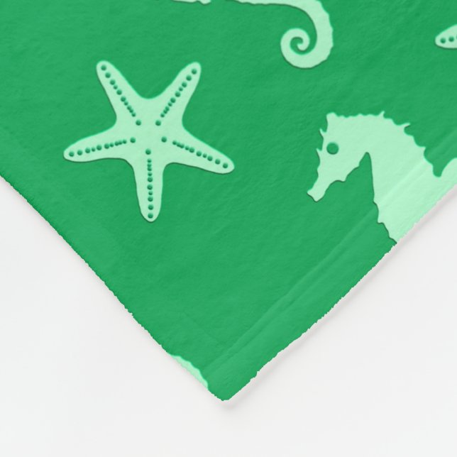 Seahorse & starfish - emerald and mint green fleece blanket (Corner)