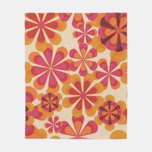 Seamless 70s retro floral pattern with vintage dai fleece blanket