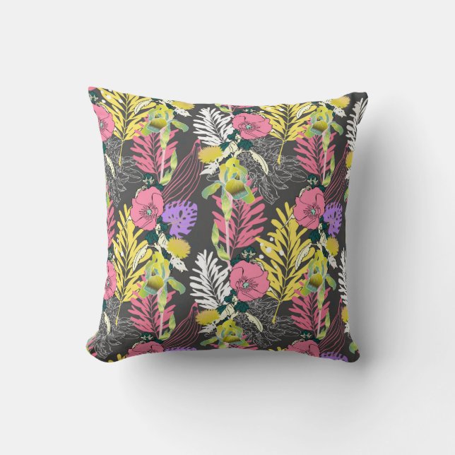 Seamless artistic flower pattern, beautiful tropic throw pillow (Front)