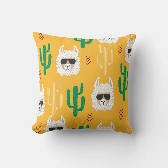 Seamless cartoon llama and cactus pattern in brigh throw pillow (Front)