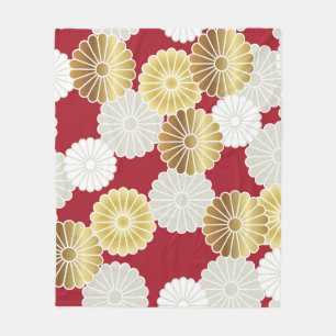 Seamless chrysanthemum pattern in the Japanese tra Fleece Blanket