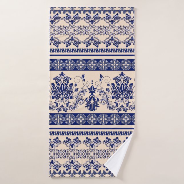 Seamless damask pattern, classic wallpaper, backgr bath towel (Bath Towel)