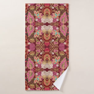Seamless decorative chaotic floral pattern bath towel