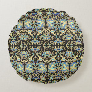 Seamless decorative Vintage laced design on golden Round Pillow