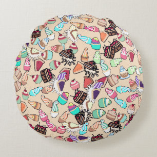 Seamless doodle cake pattern pattern. Hand drawn b Round Pillow