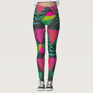 Seamless Flamingo Patterns with Triangle Ornament Leggings