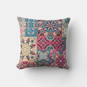 Seamless floral patchwork pattern. Vintage chequer Throw Pillow
