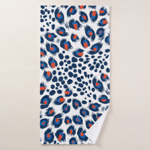 Seamless leopard skin pattern. Vintage.  Bath Towel