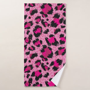 Seamless luxury pink leopard pattern. bath towel