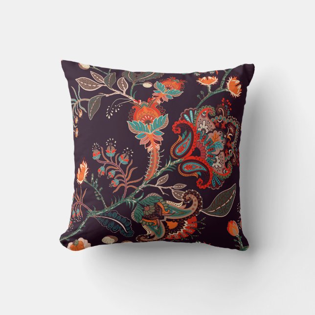 Seamless nature pattern. Background with big decor Throw Pillow (Front)