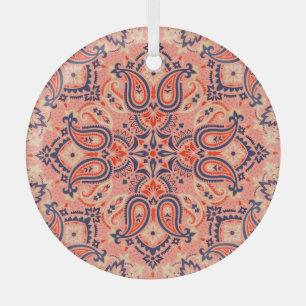 Seamless paisley: vintage pattern design. glass ornament