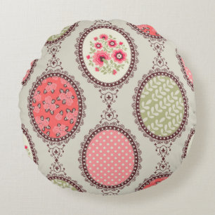 Seamless Patchwork floral vintage pattern. Vintage Round Pillow