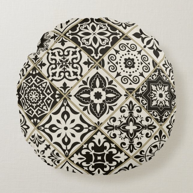 Seamless patchwork tile with Islam, Arabic, Indian Round Pillow (Front)
