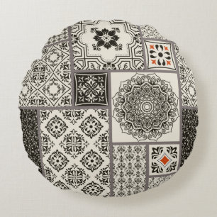 Seamless patchwork tile with Islam, Arabic, Indian Round Pillow