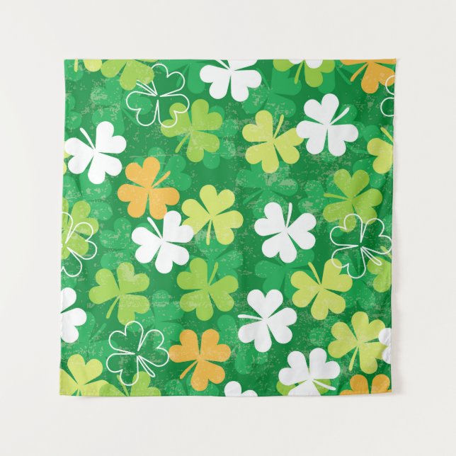 Seamless pattern of scattered clovers and shamrock tapestry (Front)