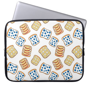 Seamless pattern of toast laptop sleeve