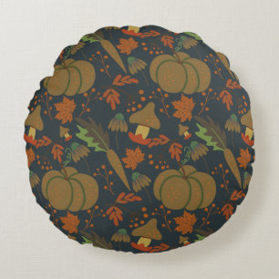Seamless pattern Pumpkin & carrot dark background Round Pillow