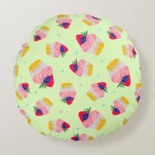 Seamless pattern with a cupcake with strawberries  round pillow