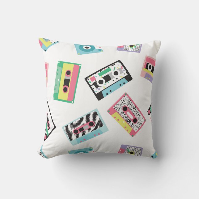 Seamless pattern with audio tapes in retro 80s sty throw pillow (Front)
