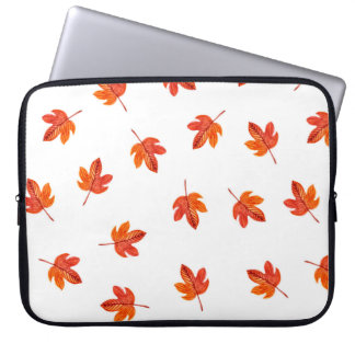 Seamless pattern with autumn leaves. Watercolor ha Laptop Sleeve